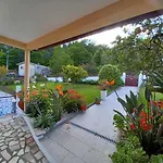 Esteves Avec Piscine Proche Braga Parking-terrasse & Calme Casa de Férias