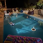 Esteves Avec Piscine Proche Braga Parking-terrasse & Calme 펜션 빌라 베르데