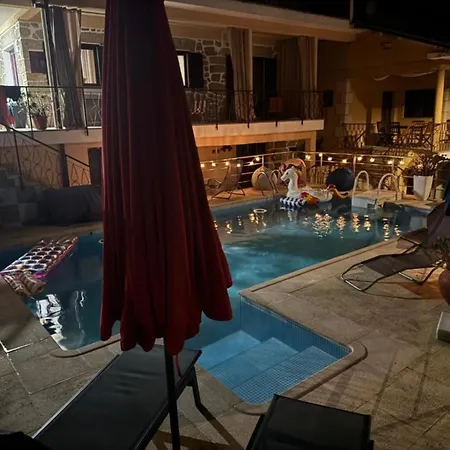 Esteves Avec Piscine Proche Braga Parking-terrasse & Calme 펜션 빌라 베르데